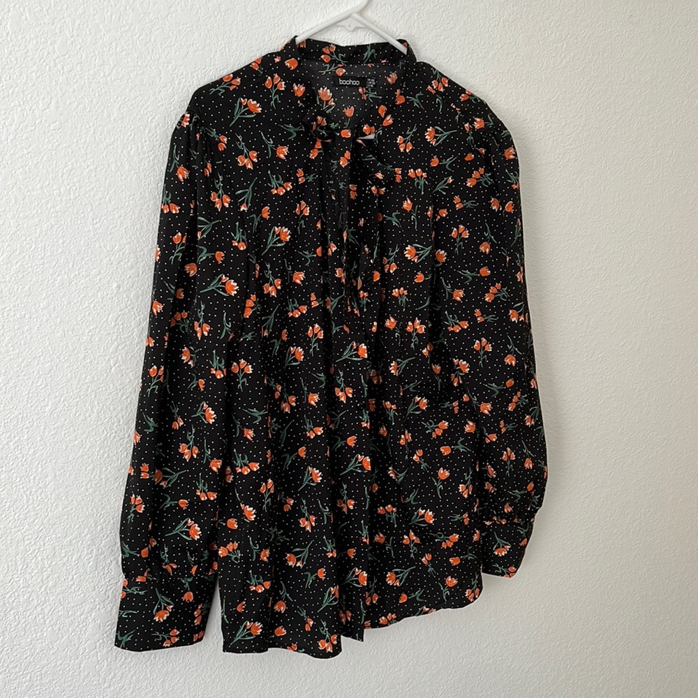 Black blouse with floral print never been used